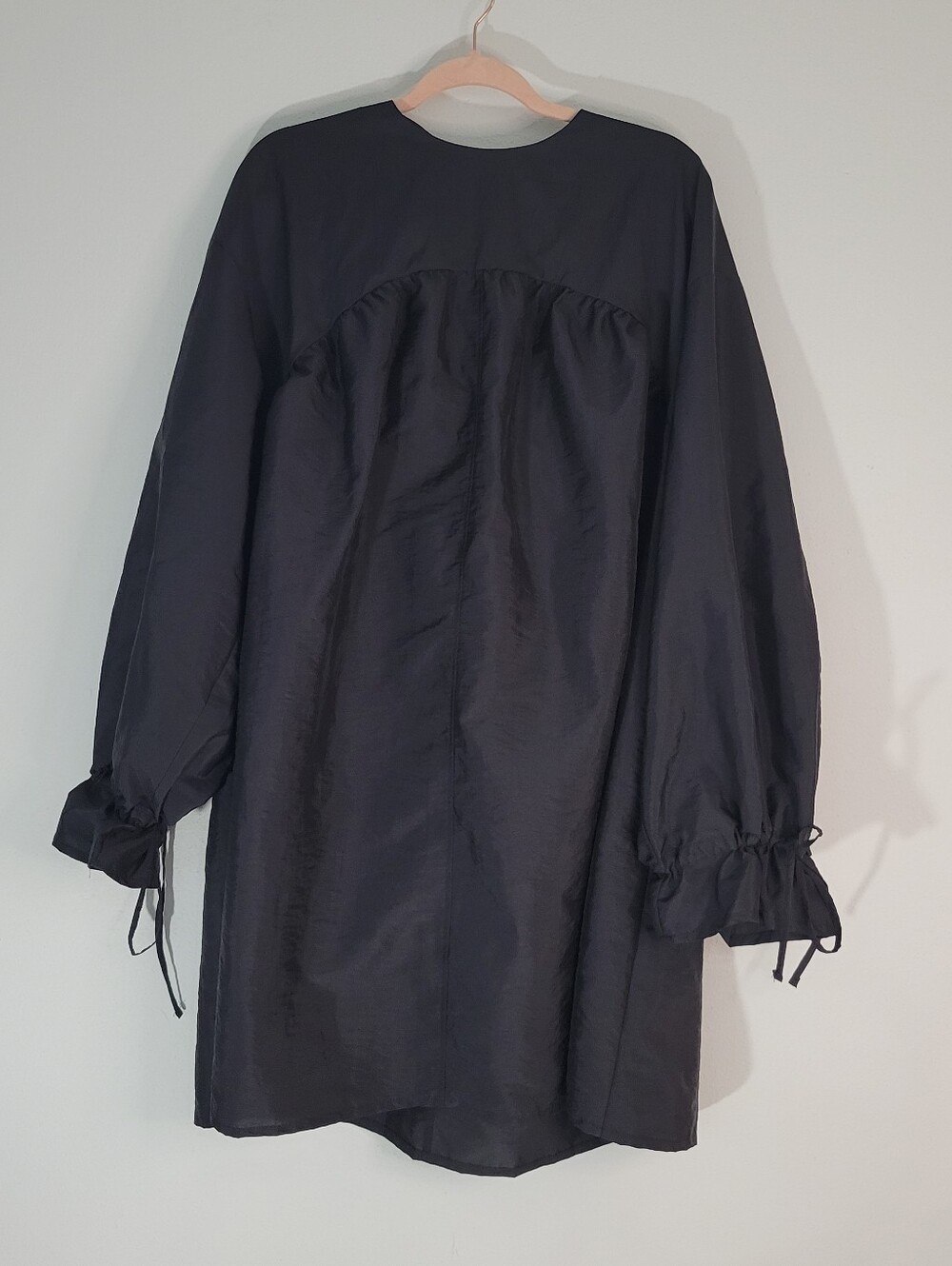 ASOS WOMEN Black Long Sleeve Tie-Detail Dress SIZE 18. - Picture 2 of 9